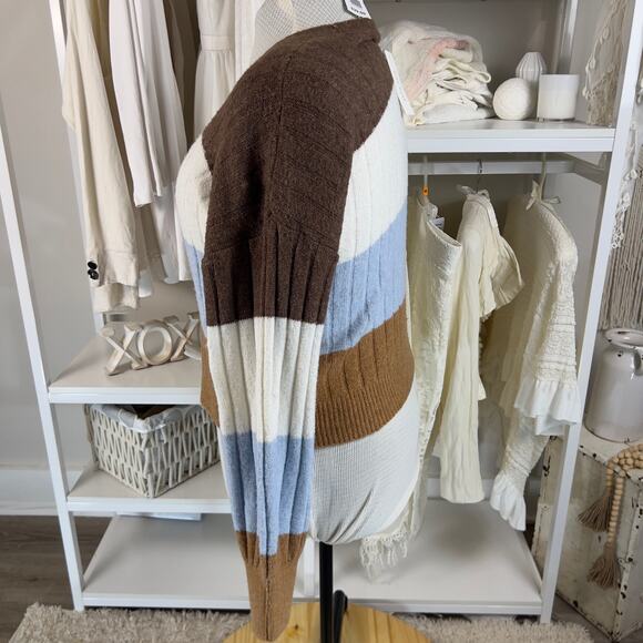 Pink Rose Women's Size L Striped Long Sleeve Crop Sweater- fall, casual  #3009 - Picture 2 of 8